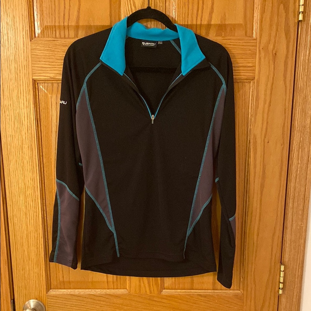 Subaru Black and Blue Quarter-Zip Pullover Size Small